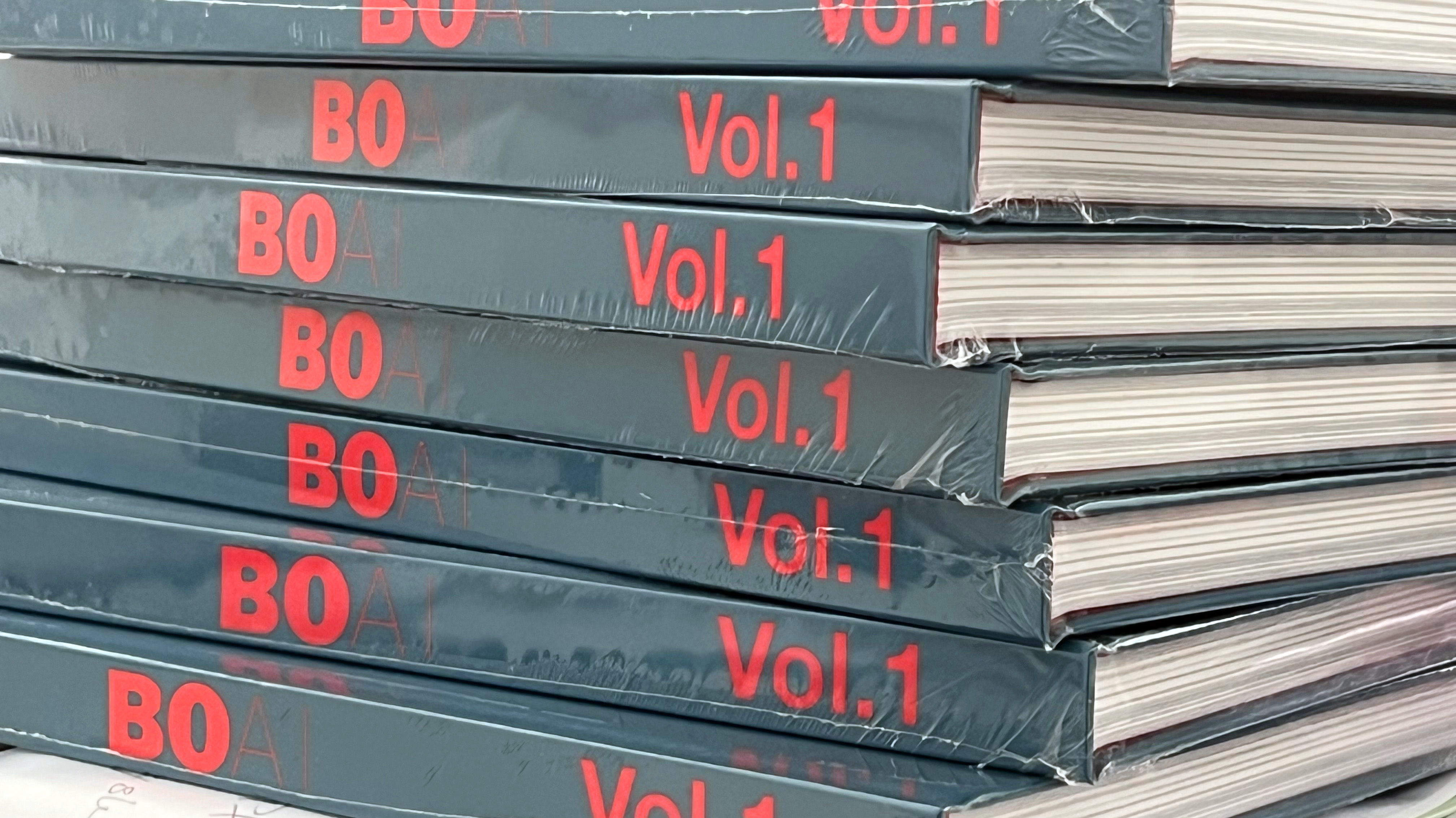 Ein Stapel von KI-Büchern