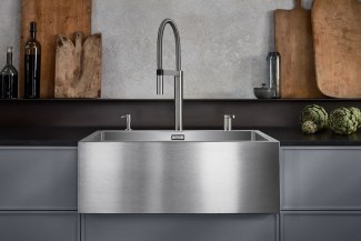 steel-sink in kitchen
